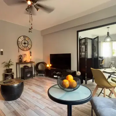 Confort Moderne au Cœur d'Antibes