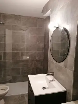 Salle de bains dans l'établissement St Paul Cannes