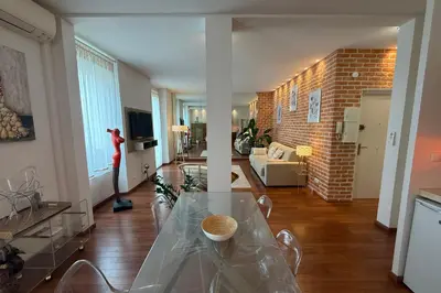 Coin salon dans l'établissement REF 1988 -Charming apartment in the center of Cannes