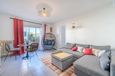 Coin salon dans l'établissement Appartement Rochat - Welkeys