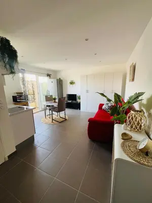 Cuisine ou kitchenette dans l'établissement Le Chic Azuréen