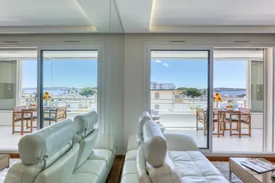 Coin salon dans l'établissement Port Azur Sea View - Happy Rentals