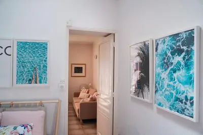 Coin salon dans l'établissement Koselig leilighet i Antibes