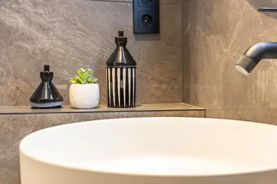Salle de bains dans l'établissement Elégant et moderne T4 à 100M de La Croisette