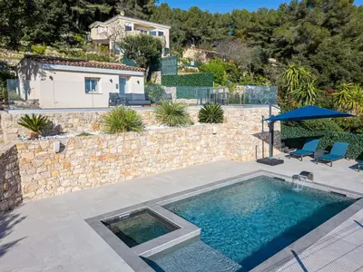 Piscine de l'établissement Magnifique Villa avec vue mer ou située à proximité