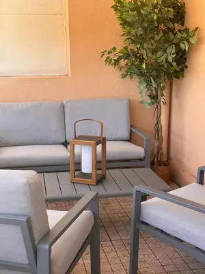 Coin salon dans l'établissement Nouveau ! à 200m des plages grand studio baigné de lumière, très grande terrasse tout confort