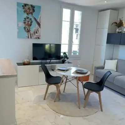Nouveau ! au centre de Juan