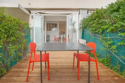 Balcon ou terrasse dans l'établissement Le Cali - Front de mer - Palm Beach - VCA