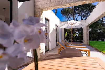 Jardin de l'établissement Villa Koya