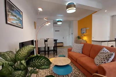 Coin salon dans l'établissement Chic 1 Bedroom Apartment - 3 Star Rated