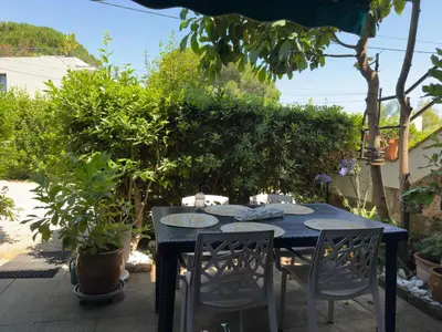 Jardin de l'établissement Fleurs Apartment Cap d'Antibes