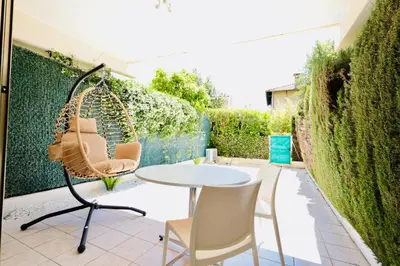 Terrasse ou espace extérieur de l'établissement Roses des Mers - Apt Standing 2 Prs - Clim - Parking