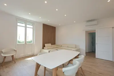 Coin salon dans l'établissement Cosy Muguets - Luxury Apartment for 6 People with Sea View