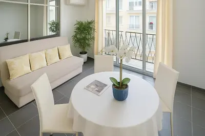 Coin salon dans l'établissement Le Monte Carlo