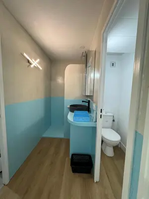 Salle de bains dans l'établissement Studio 30m2 juan les pins