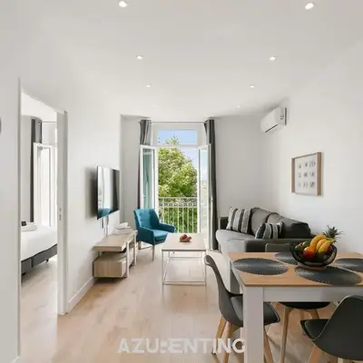 Azurenting - vue sur le port - beautiful stay 2