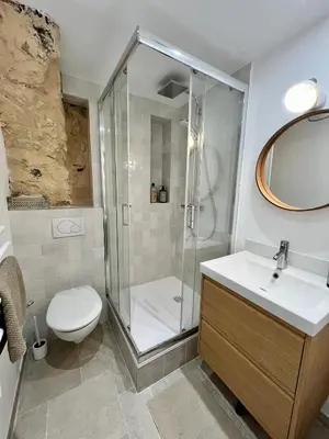 Salle de bains dans l'établissement Les Appartements de la rue Vial