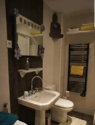 Salle de bains dans l'établissement CANNES POINTE CROISETTE Garden & Beach