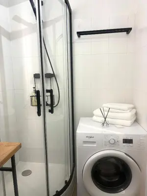 Salle de bains dans l'établissement Marina Baie des Anges