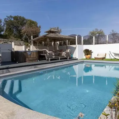 06 Bl - Superb contemporary villa with sea view