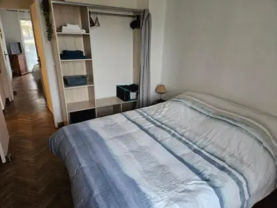 Un ou plusieurs lits dans un hébergement de l'établissement Antibes carré d'or 3P Albert 1er Le Gazan