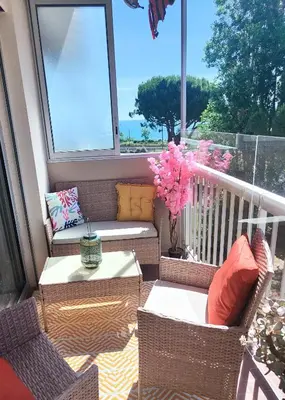 Balcon ou terrasse dans l'établissement Beau T3 au calme près gare, mer et centre ville