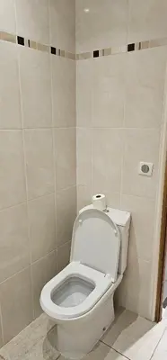 Salle de bains dans l'établissement Très grand studio meublé - Juan les Pins - Logt4