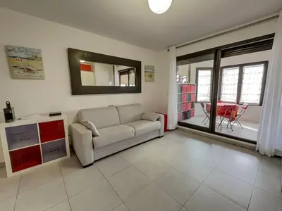 Plan de l'établissement Centre Juan les Pins studio avec loggia Standing Rives Bleues