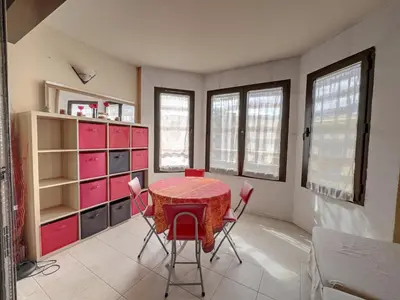 Plan de l'établissement Centre Juan les Pins studio avec loggia Standing Rives Bleues