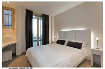 Un ou plusieurs lits dans un hébergement de l'établissement REF 961 - Cannes Croisette - Sea view apartment for rent