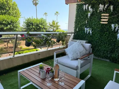 Balcon ou terrasse dans l'établissement Beach Studio in Golfe-Juan near Cannes and Antibes