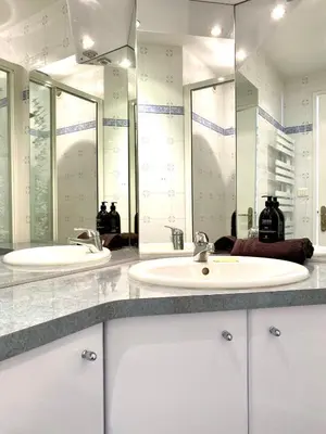 Salle de bains dans l'établissement Stylish Cannes Gem, Terrace, Parking, 100m to Croisette
