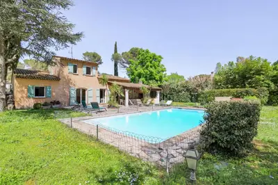 Piscine de l'établissement Magnifique villa avec piscine privee ou située à proximité