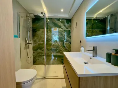 Salle de bains dans l'établissement Le Cirodde SCLS - Climatisation, Wifi, Parking