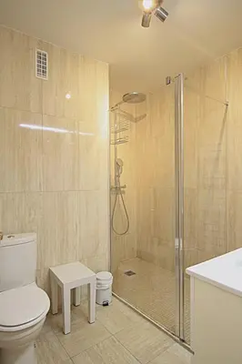 Salle de bains dans l'établissement Vue unique sur toute la baie de Cannes et la mer
