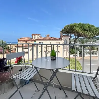 Studio Cap d Antibes Balcon vue mer