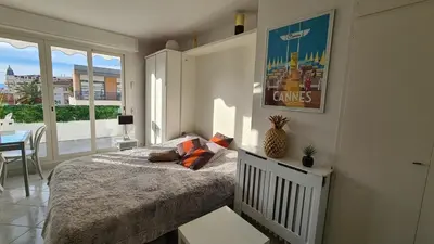 Un ou plusieurs lits dans un hébergement de l'établissement Appartement 2P Terrasse Cannes Croisette Beach 100 meters