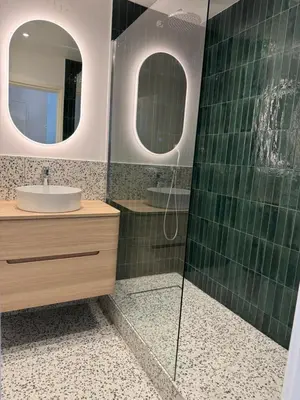 Salle de bains dans l'établissement #101-Heart of Vieil Antibes - Place Nationale-High-End Newly Renovated & Furnished Appartment