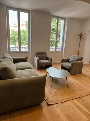Coin salon dans l'établissement #101-Heart of Vieil Antibes - Place Nationale-High-End Newly Renovated & Furnished Appartment