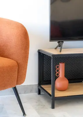 Télévision ou salle de divertissement dans l'établissement Proche plages Parking Etage élevé Terrasse