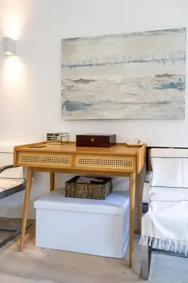 Coin salon dans l'établissement Magnifique villa avec piscine