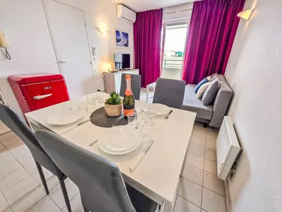 Coin salon dans l'établissement Apartment Les Pins Bleus-3 by Interhome