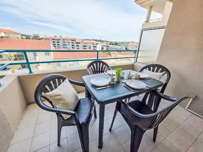 Balcon ou terrasse dans l'établissement Apartment Les Pins Bleus-3 by Interhome