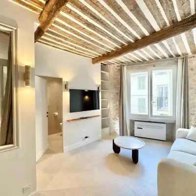 Luxe et Charme sur les Remparts du Vieil Antibes