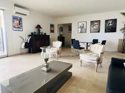 Coin salon dans l'établissement Marilyn Beach - Vue mer, terrasse, garage privé