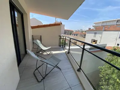 Balcon ou terrasse dans l'établissement Cannes proche Croisette - 3 P tout confort avec balcon