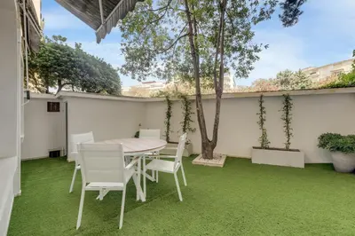 Jardin de l'établissement 2 chambres Martinez