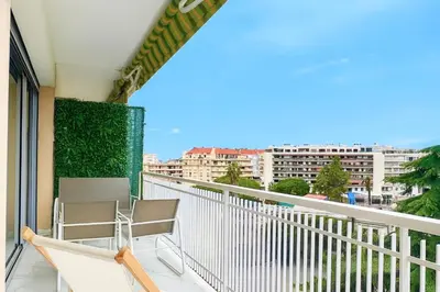 Balcon ou terrasse dans l'établissement Apartment Center of Cannes