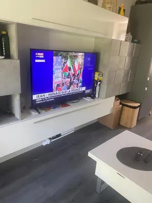 Télévision ou salle de divertissement dans l'établissement APP RDC GRANDE TERRASSE 43 m2 air-conditioned apartment MAX 6 PEOPLE