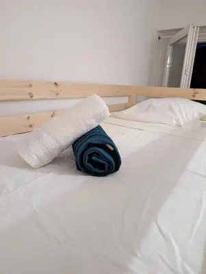 Un ou plusieurs lits dans un hébergement de l'établissement 3 pièces proche gare - clim, accès plage à pied